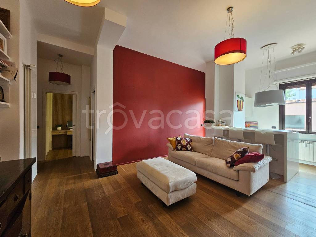 appartamento in vendita a Milano in zona Ghisolfa