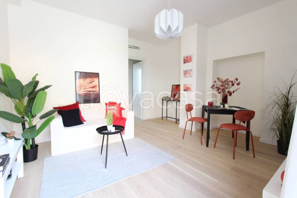appartamento in vendita a Milano in zona Affori