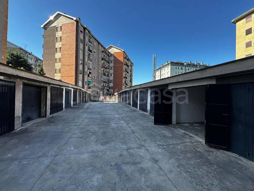 locale di sgombero in vendita a Milano in zona Corvetto