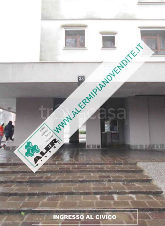 appartamento in vendita a Milano in zona Gratosoglio
