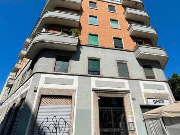 appartamento in vendita a Milano in zona Rogoredo