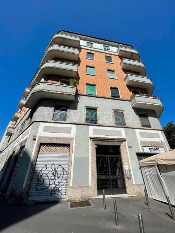 appartamento in vendita a Milano in zona Corvetto