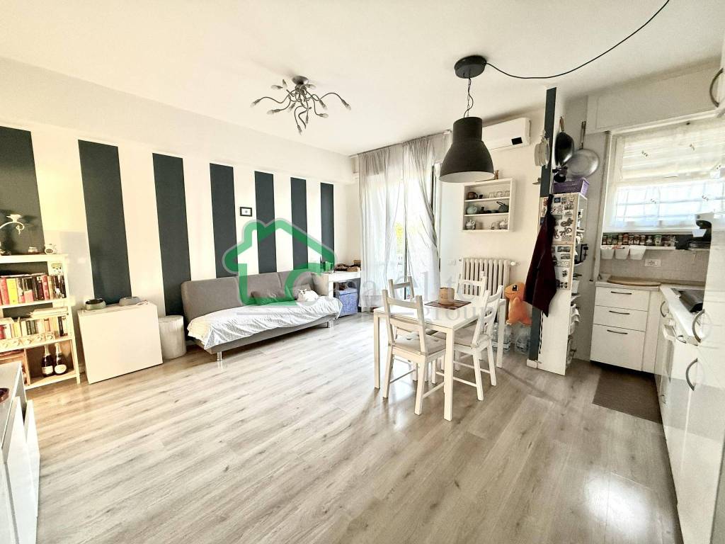 appartamento in vendita a Milano in zona Forlanini