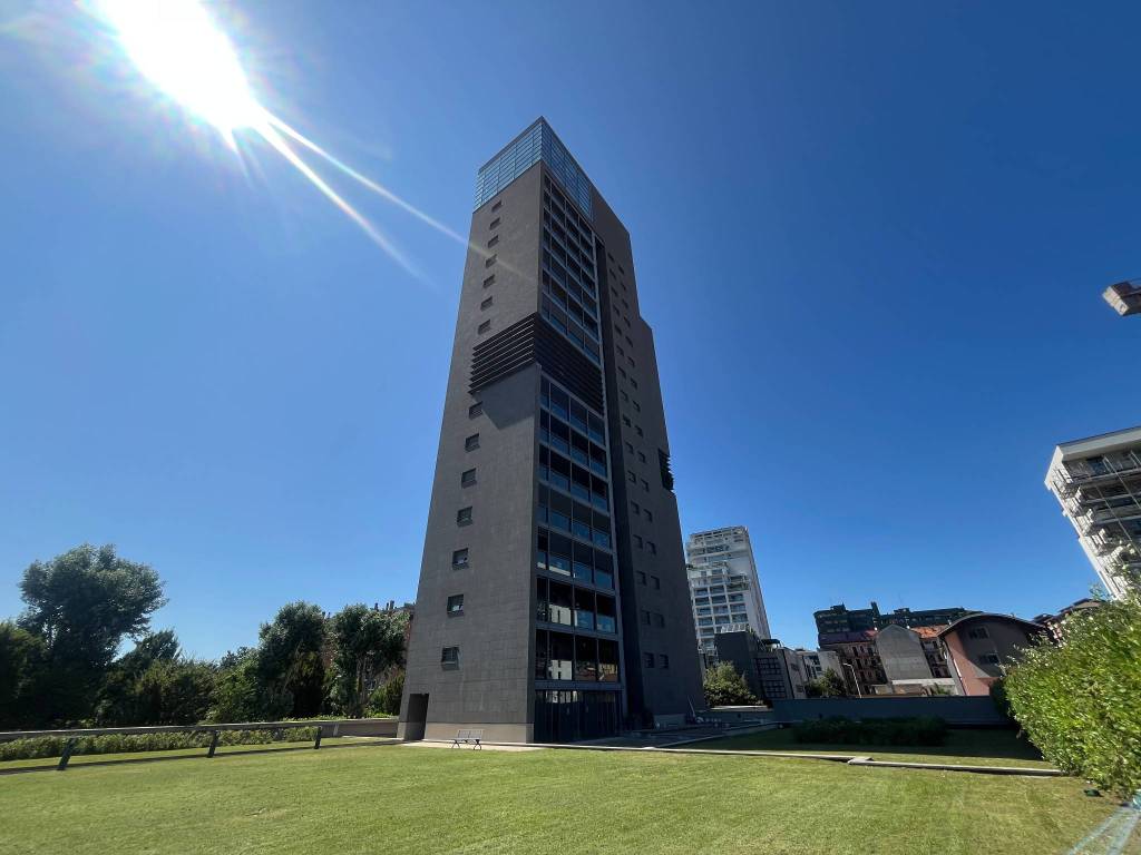 appartamento in vendita a Milano in zona Barona