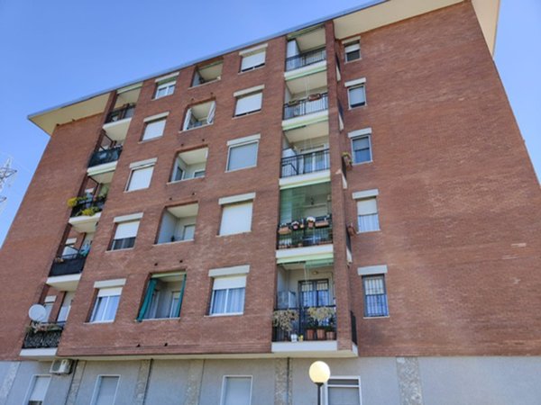 appartamento in vendita a Milano in zona Crescenzago