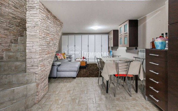 appartamento in vendita a Milano in zona Dergano