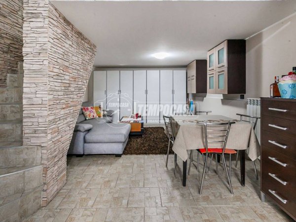 appartamento in vendita a Milano in zona Dergano