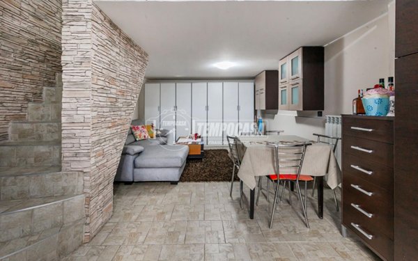 appartamento in vendita a Milano in zona Dergano