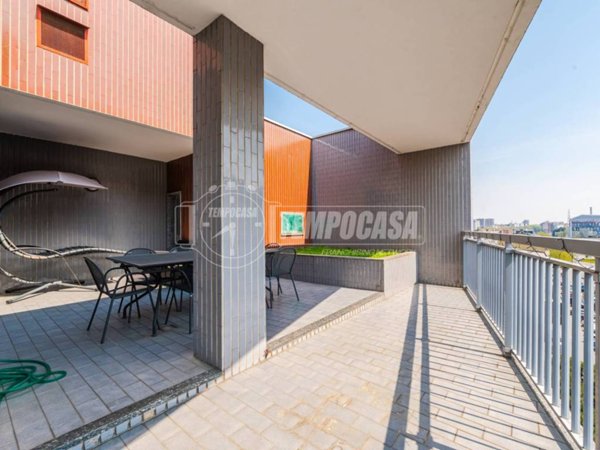 appartamento in vendita a Milano in zona Piazzale Lodi