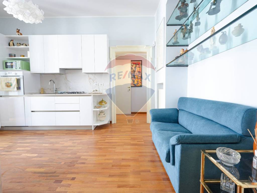 appartamento in vendita a Milano in zona Centro Direzionale