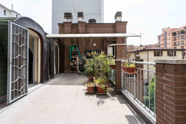 appartamento in vendita a Milano in zona Loreto