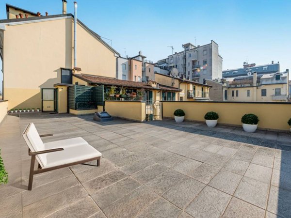 appartamento in vendita a Milano in zona Bocconi
