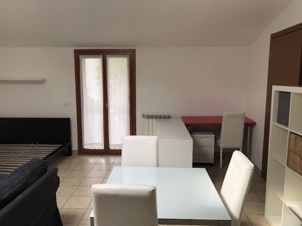 appartamento in vendita a Milano in zona Rogoredo
