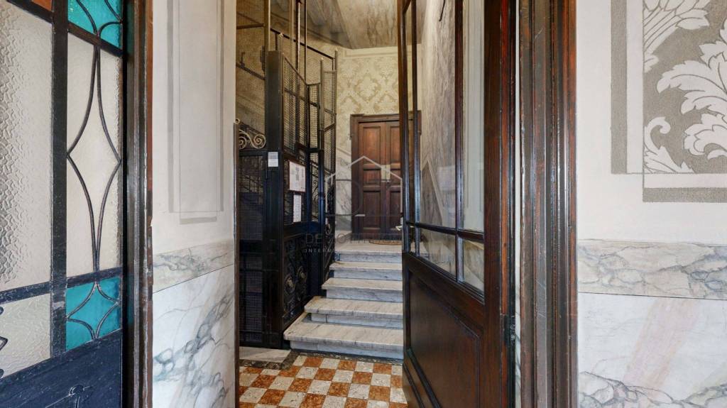 appartamento in vendita a Milano in zona Sempione