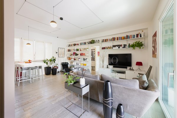 appartamento in vendita a Milano in zona Città Studi