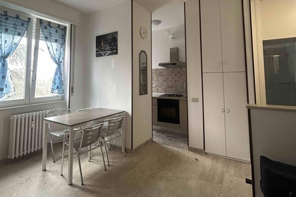 appartamento in vendita a Milano in zona Baggio