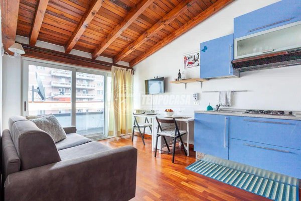 appartamento in vendita a Milano in zona Vigentino