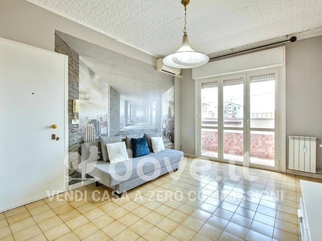 appartamento in vendita a Milano in zona Baggio