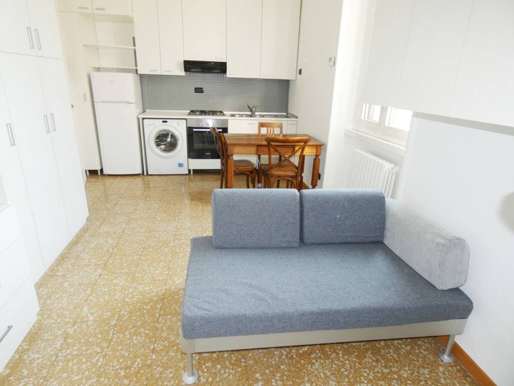 appartamento in vendita a Milano in zona Crescenzago