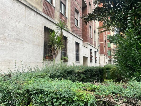 appartamento in vendita a Milano in zona Corvetto