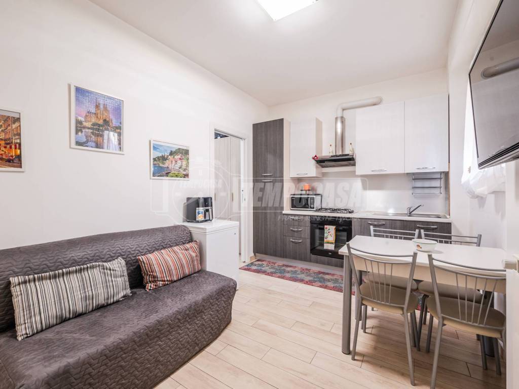 appartamento in vendita a Milano in zona Bocconi