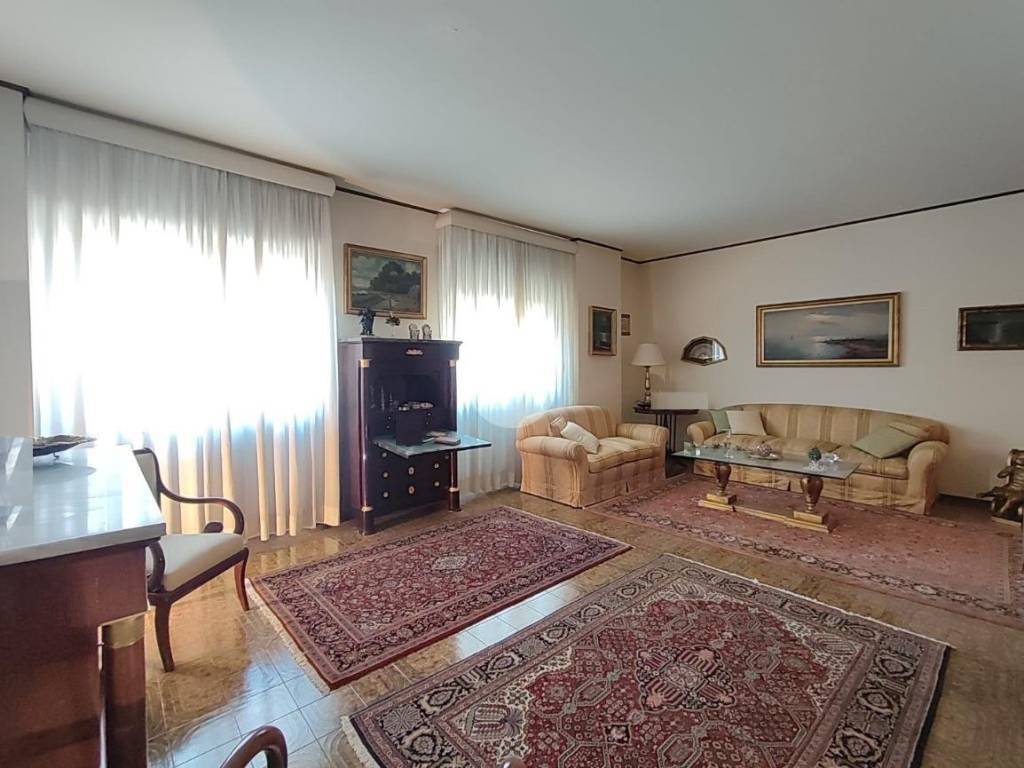 appartamento in vendita a Milano in zona Porta Romana