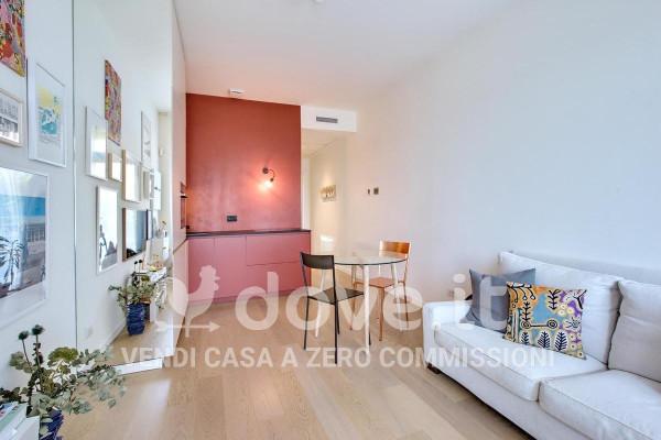 appartamento in vendita a Milano in zona Corvetto