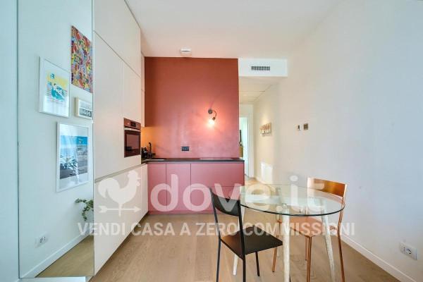 appartamento in vendita a Milano in zona Corvetto
