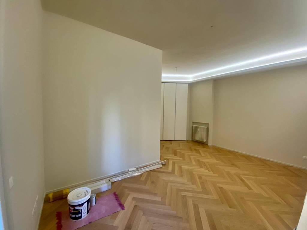 appartamento in vendita a Milano in zona Solari