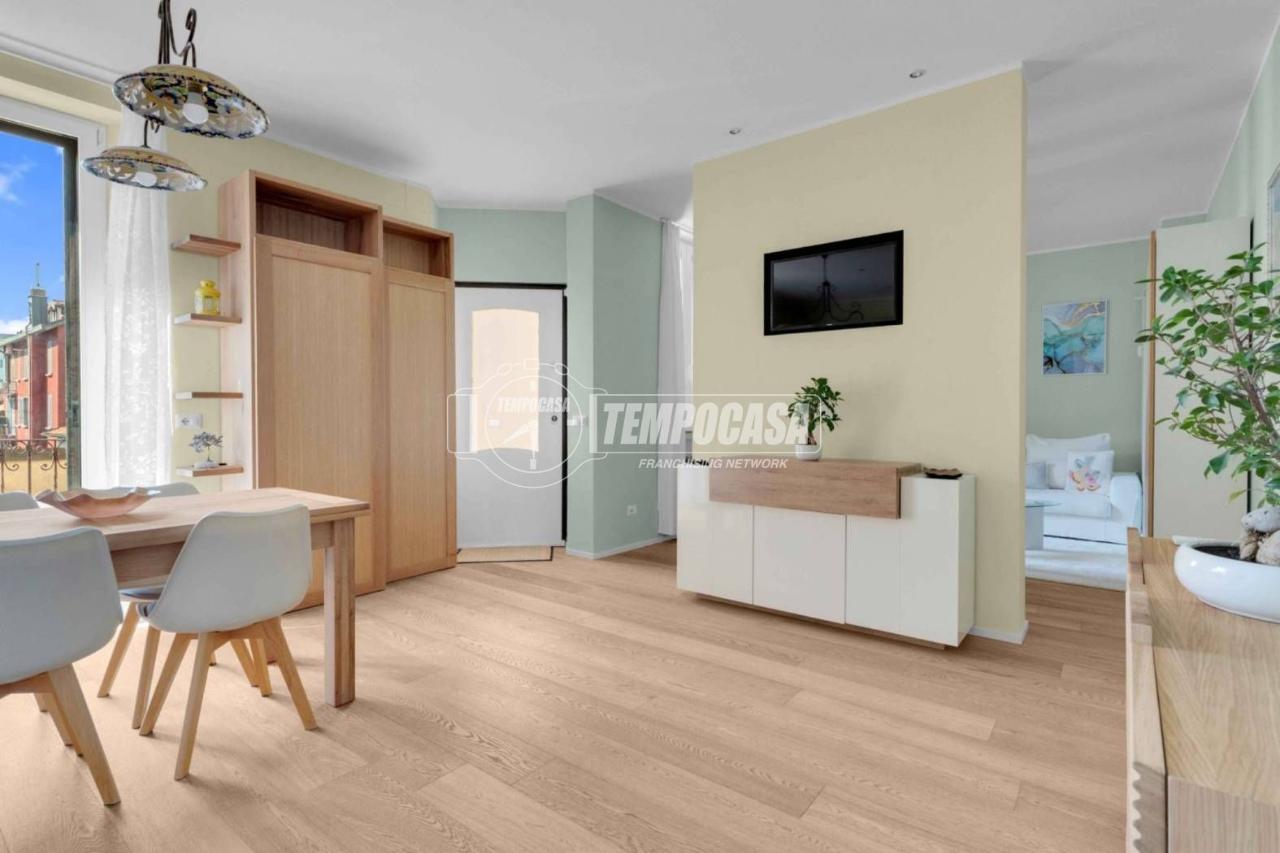 appartamento in vendita a Milano in zona Porta Genova