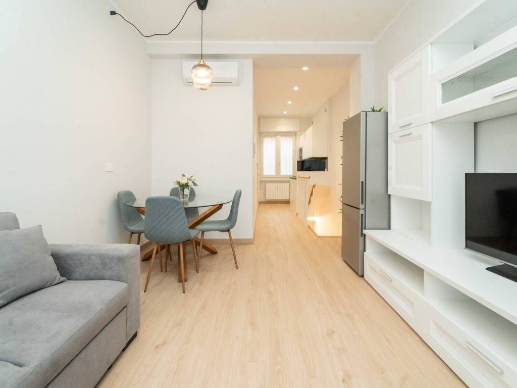 appartamento in vendita a Milano in zona Piazzale Lodi