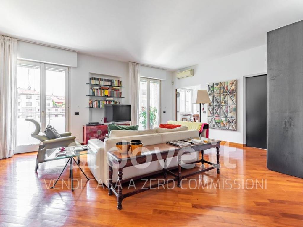 appartamento in vendita a Milano in zona Sempione
