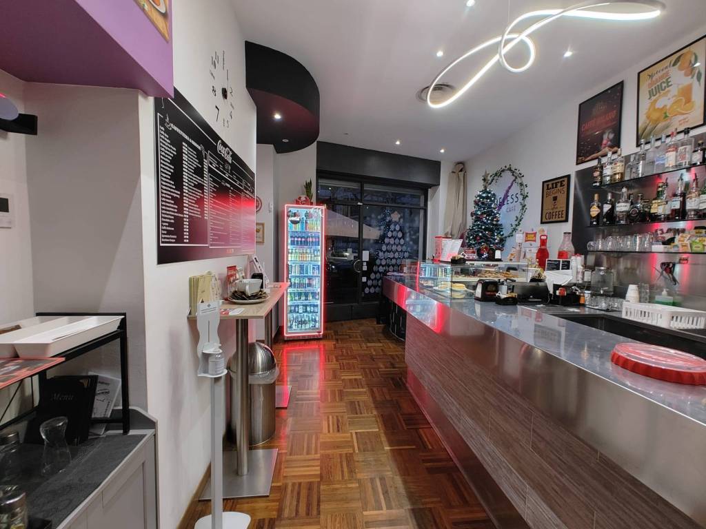 negozio in vendita a Milano in zona Porta Venezia