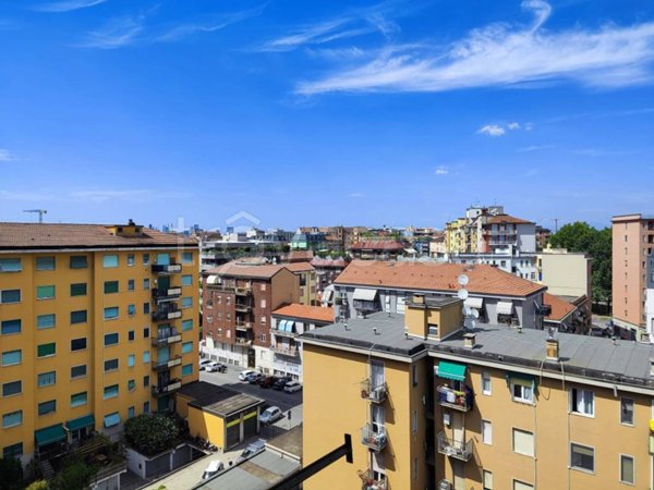 appartamento in vendita a Milano in zona Piazzale Lodi