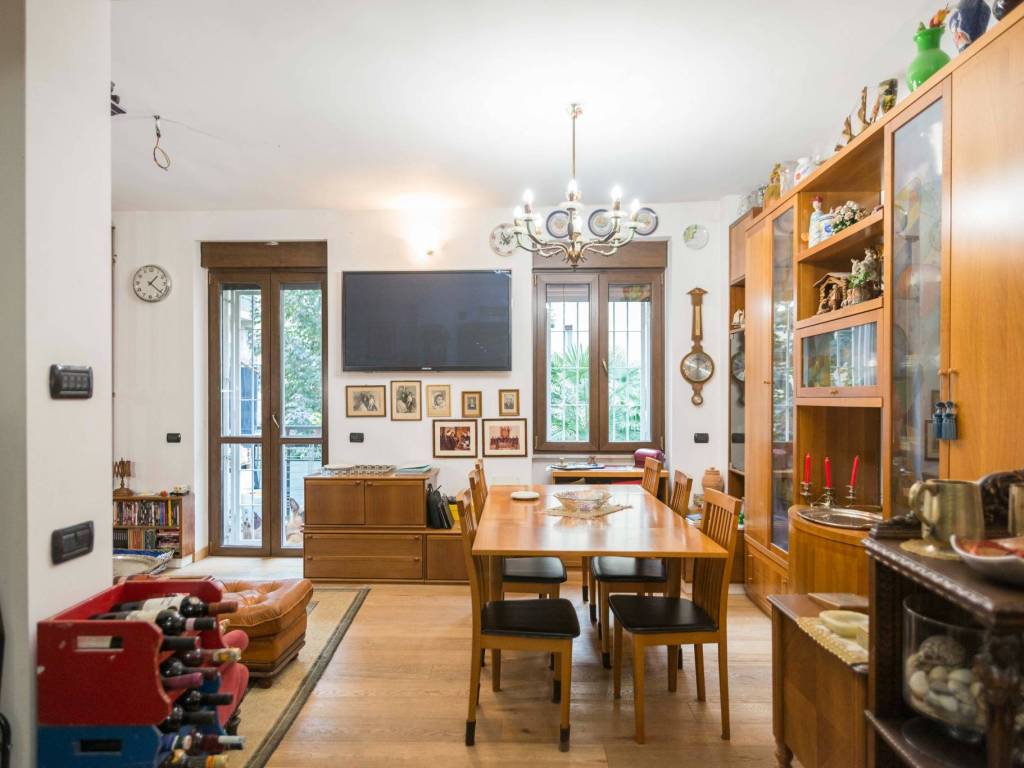 appartamento in vendita a Milano in zona Porta Vittoria