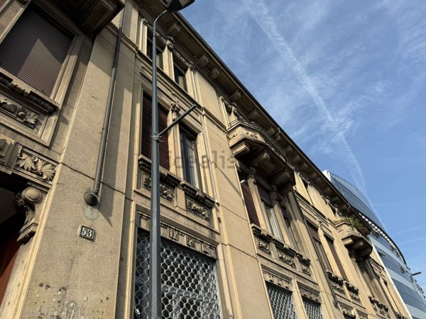 appartamento in vendita a Milano in zona Isola