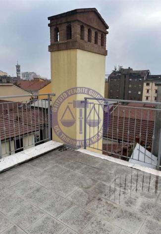 locale commerciale in vendita a Milano