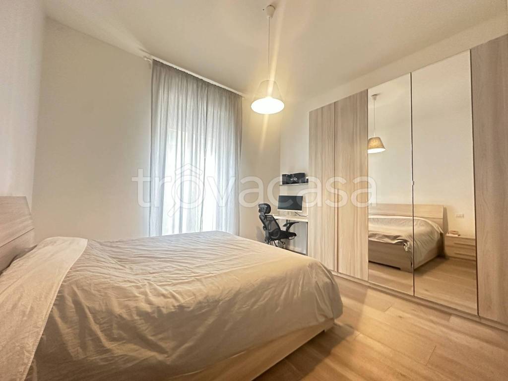 appartamento in vendita a Milano in zona Famagosta