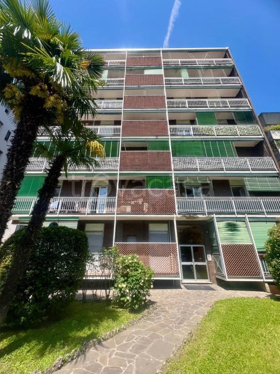 appartamento in vendita a Milano in zona Dergano