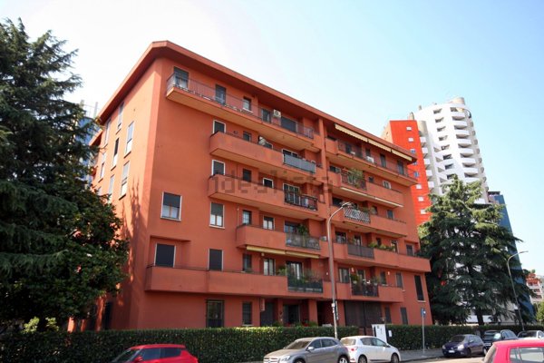 appartamento in vendita a Milano in zona Piazzale Lodi
