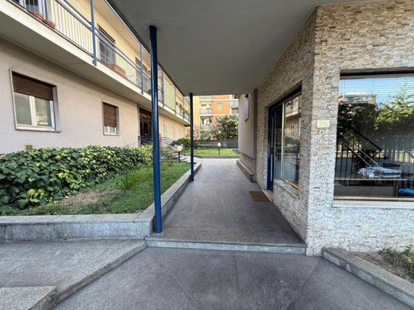 appartamento in vendita a Milano in zona Adriano