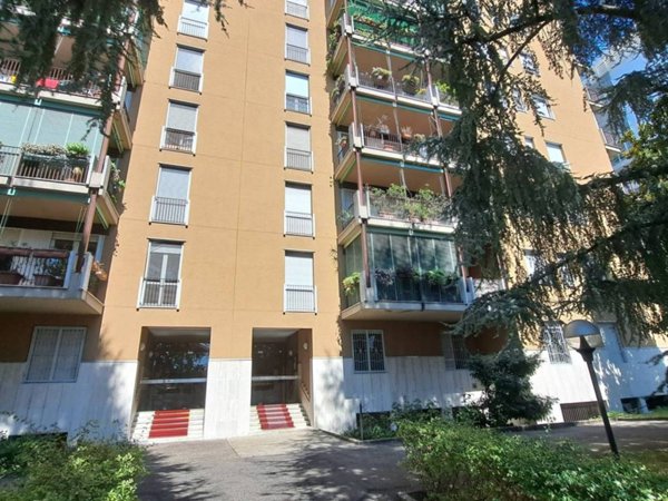 appartamento in vendita a Milano in zona Barona