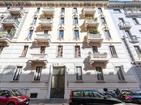 appartamento in vendita a Milano in zona Guastalla