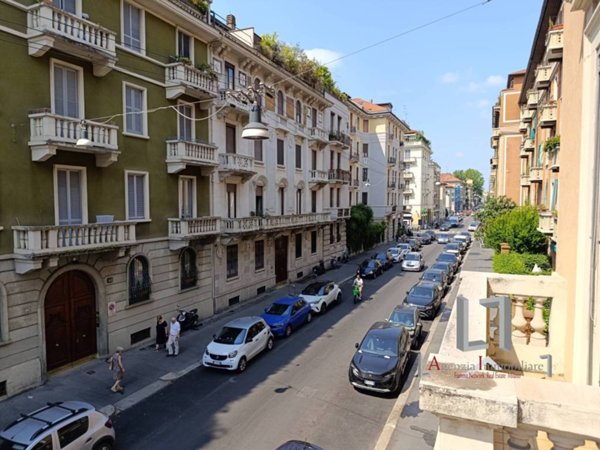 appartamento in vendita a Milano in zona XXII Marzo