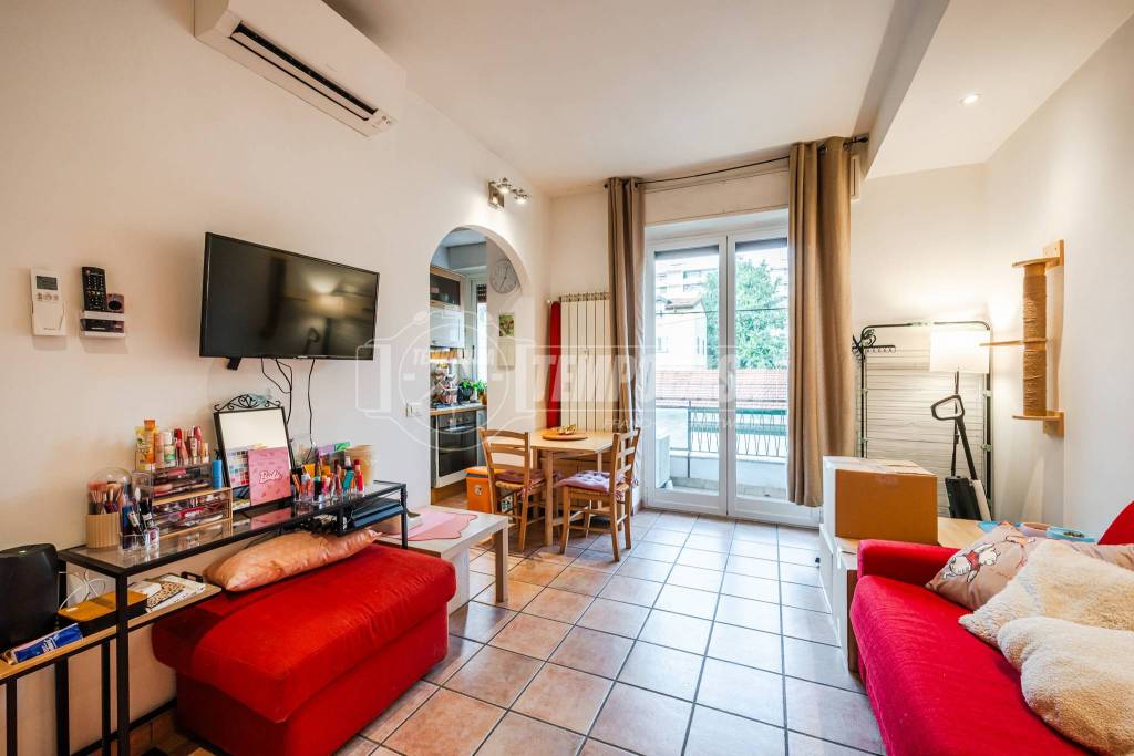 appartamento in vendita a Milano in zona Vigentino