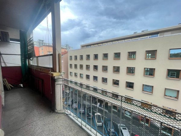 appartamento in vendita a Milano in zona Lorenteggio