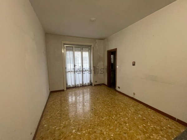 appartamento in vendita a Milano in zona Lorenteggio