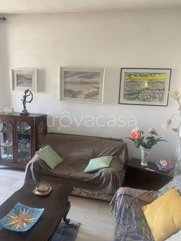 appartamento in vendita a Milano in zona Famagosta