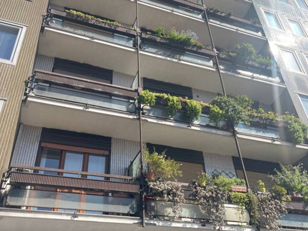 appartamento in vendita a Milano in zona Centro Direzionale