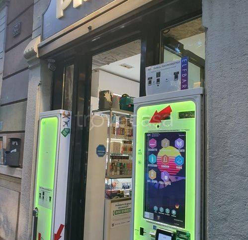 negozio in vendita a Milano in zona Solari